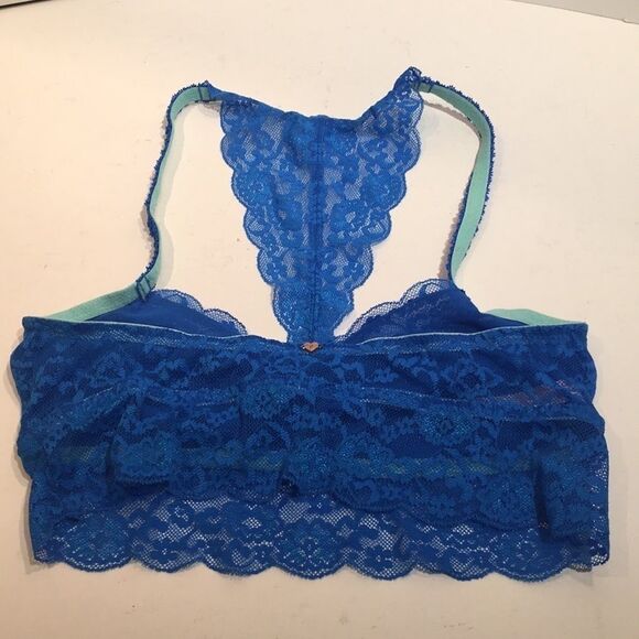 Bundle Sale 3 for $15 | Victoria's Secret Blue Lace Bralette - Picture 4 of 8